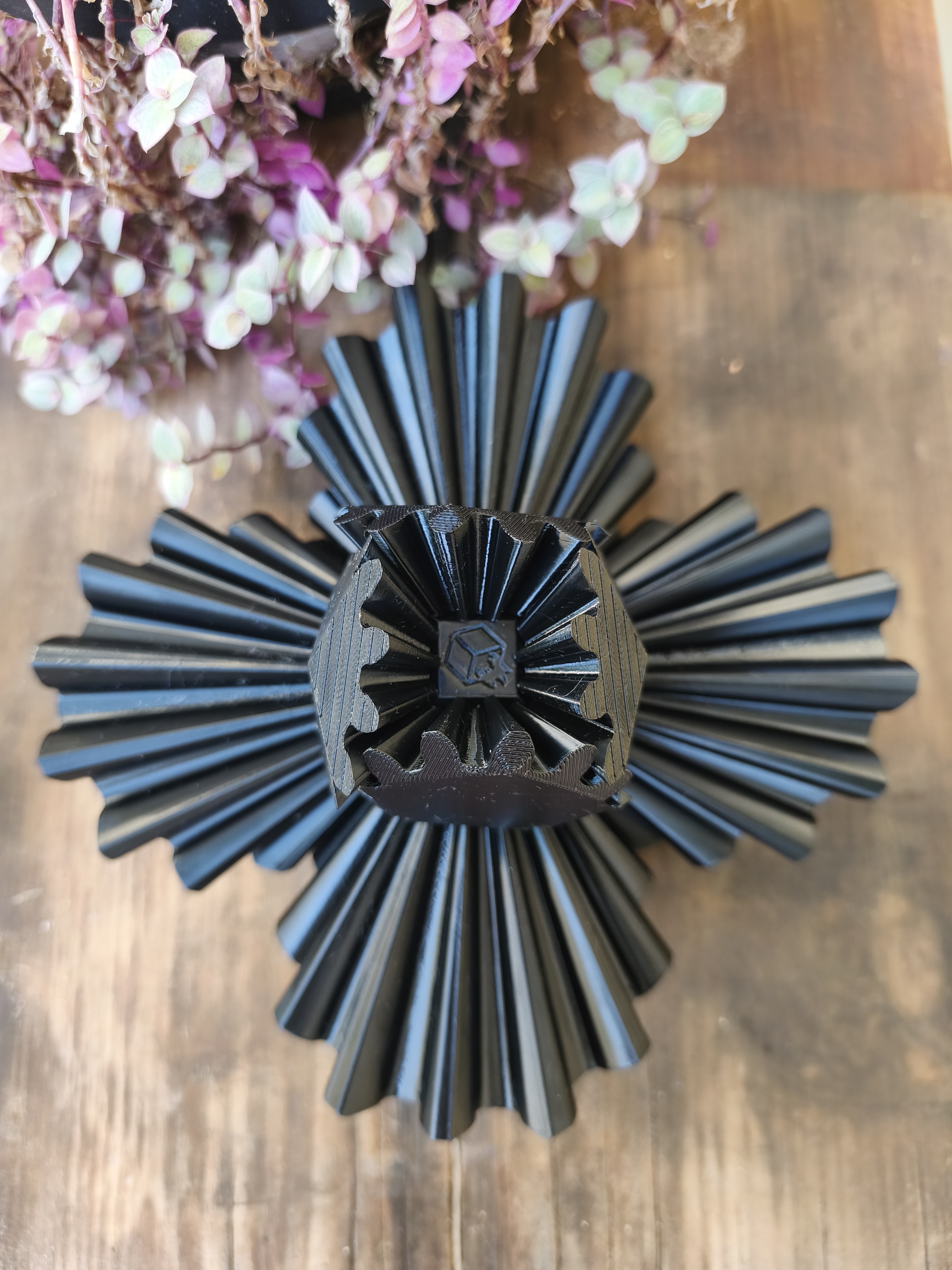 Bola Giratória Sensorial Antiestresse 12 cm - Preta